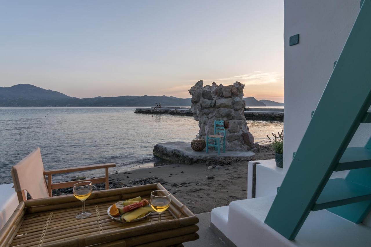 Turquoise Boathouse In I * Klima (Milos)