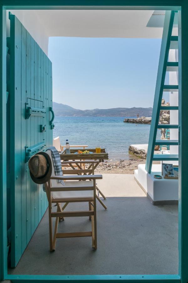 Turquoise Boathouse In I *